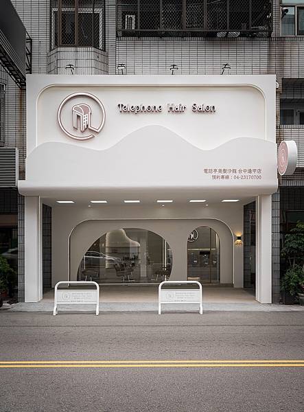 接髮價格 接髮價格-電話亭hair salon店面
